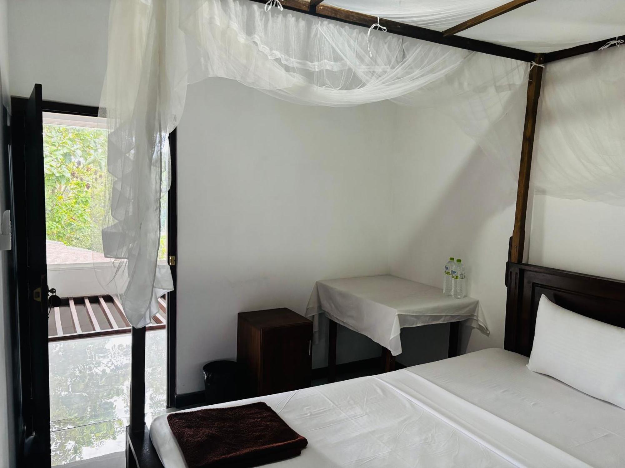 Eco Garden Hiriketiya Hotel ดิคเวลลา ภายนอก รูปภาพ